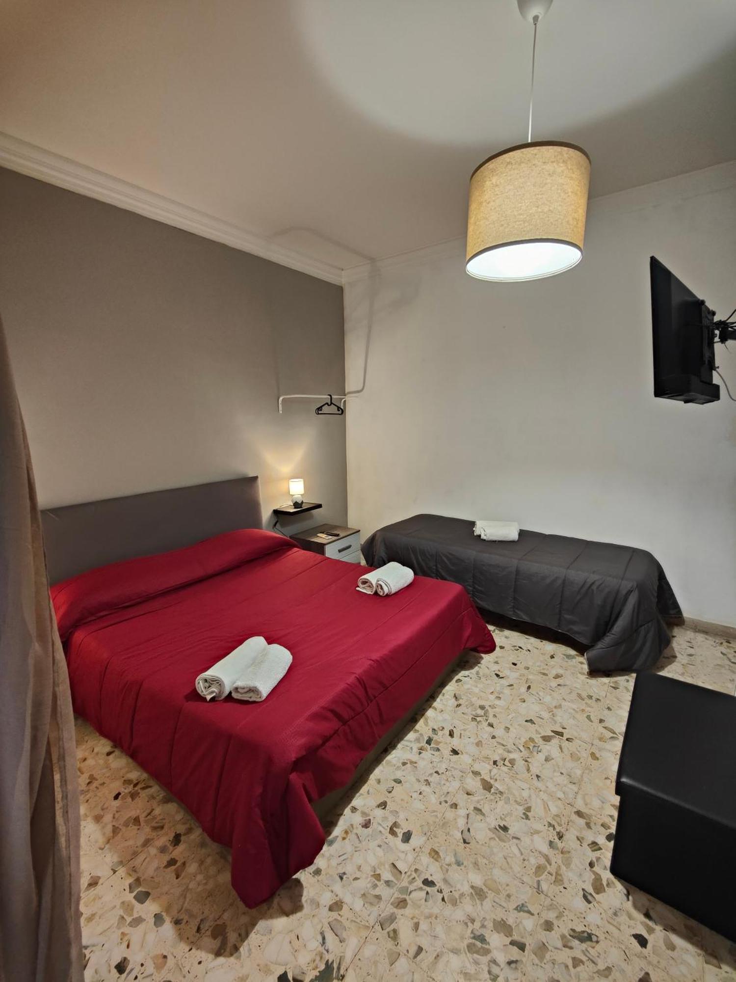 Etnea Gioeni House Suite Катанія Номер фото