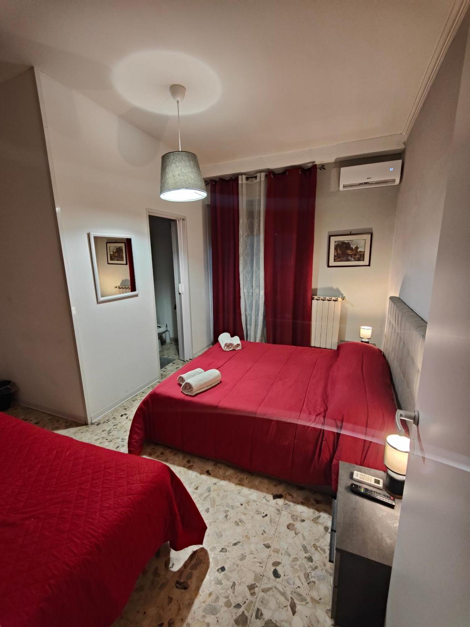 Etnea Gioeni House Suite Катанія Номер фото