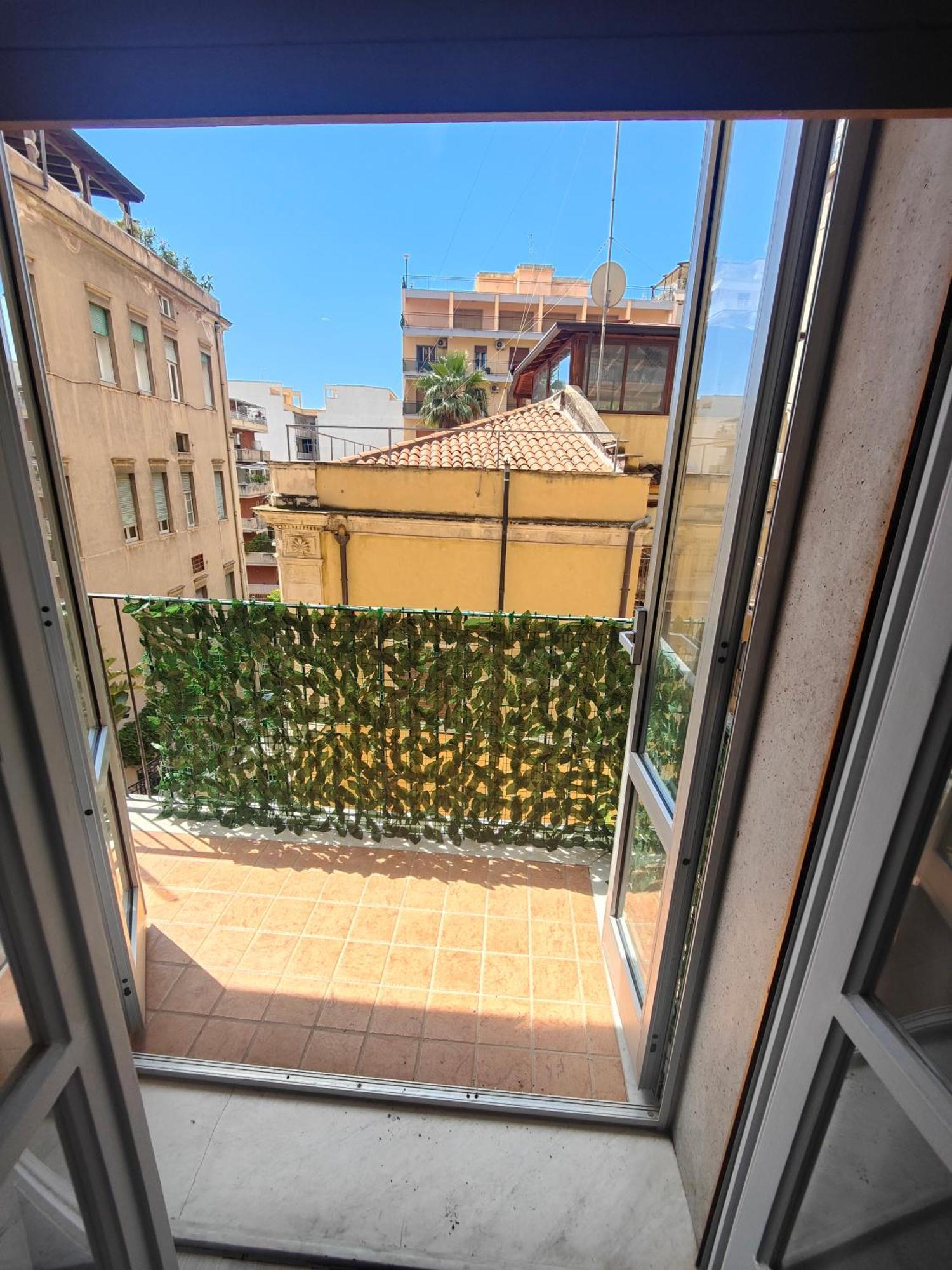 Etnea Gioeni House Suite Катанія Номер фото